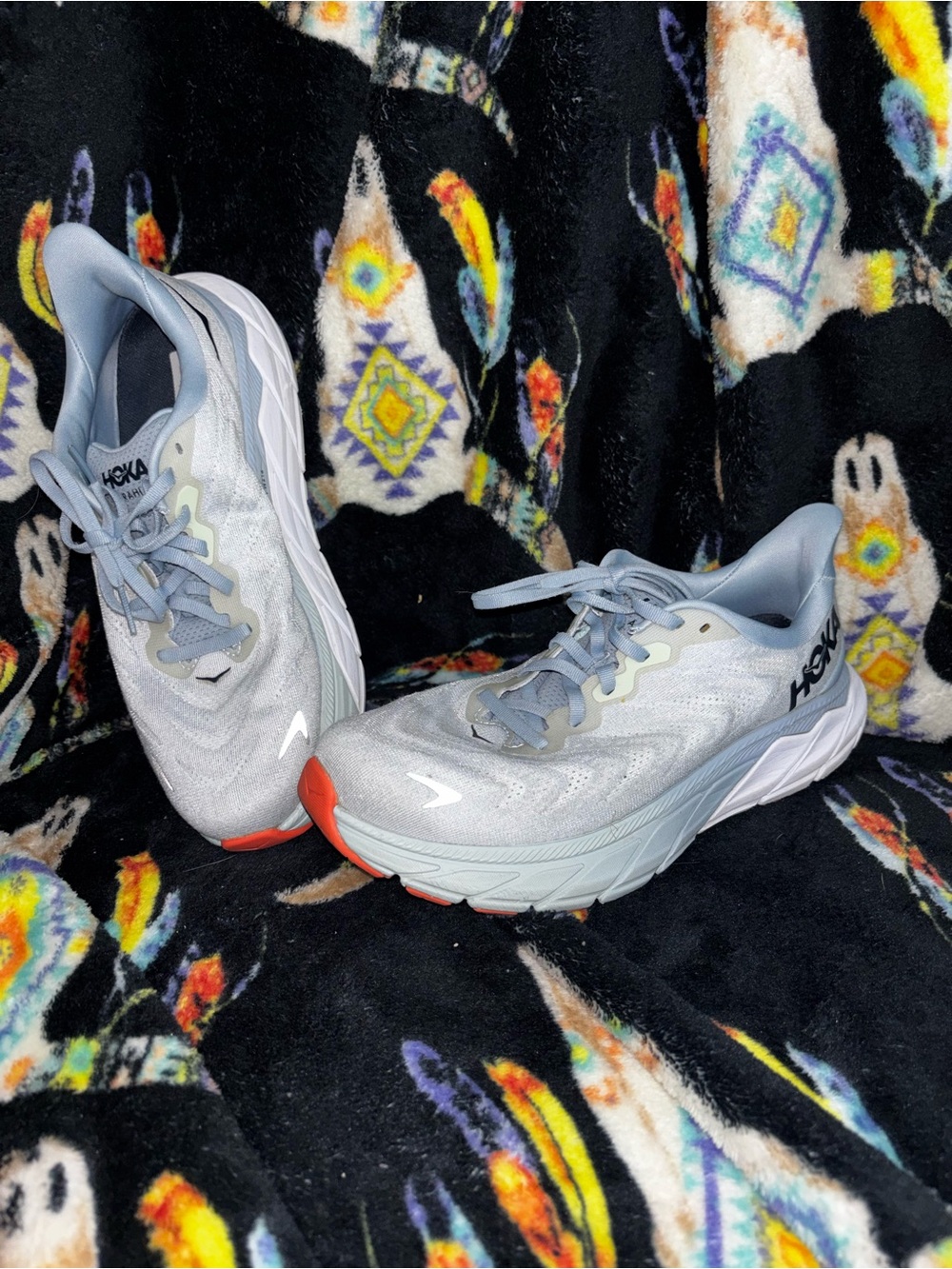 Hoka Women's Light Gray Running Shoes with Coral Toe